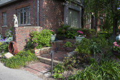 Brick-House-Plants-Susie-Burns-1-4