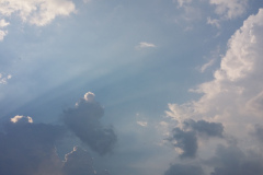Bright-light-on-edge-of-clouds-2015-2-5